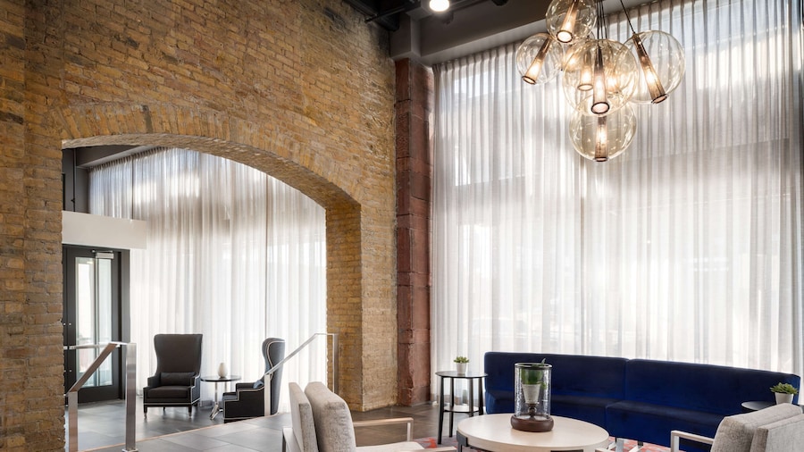 Homewood Suites By Hilton Milwaukee Downtown