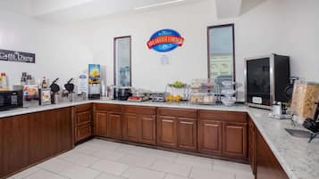 Free daily buffet breakfast