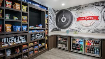 Snack bar