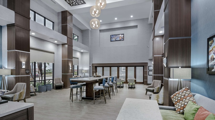 Hampton Inn & Suites by Hilton Portland Corpus Christi