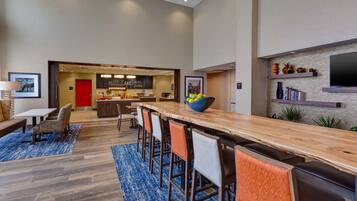 Tägliches inbegriffenes Frühstück