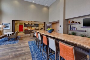 Gratis frukost varje dag 