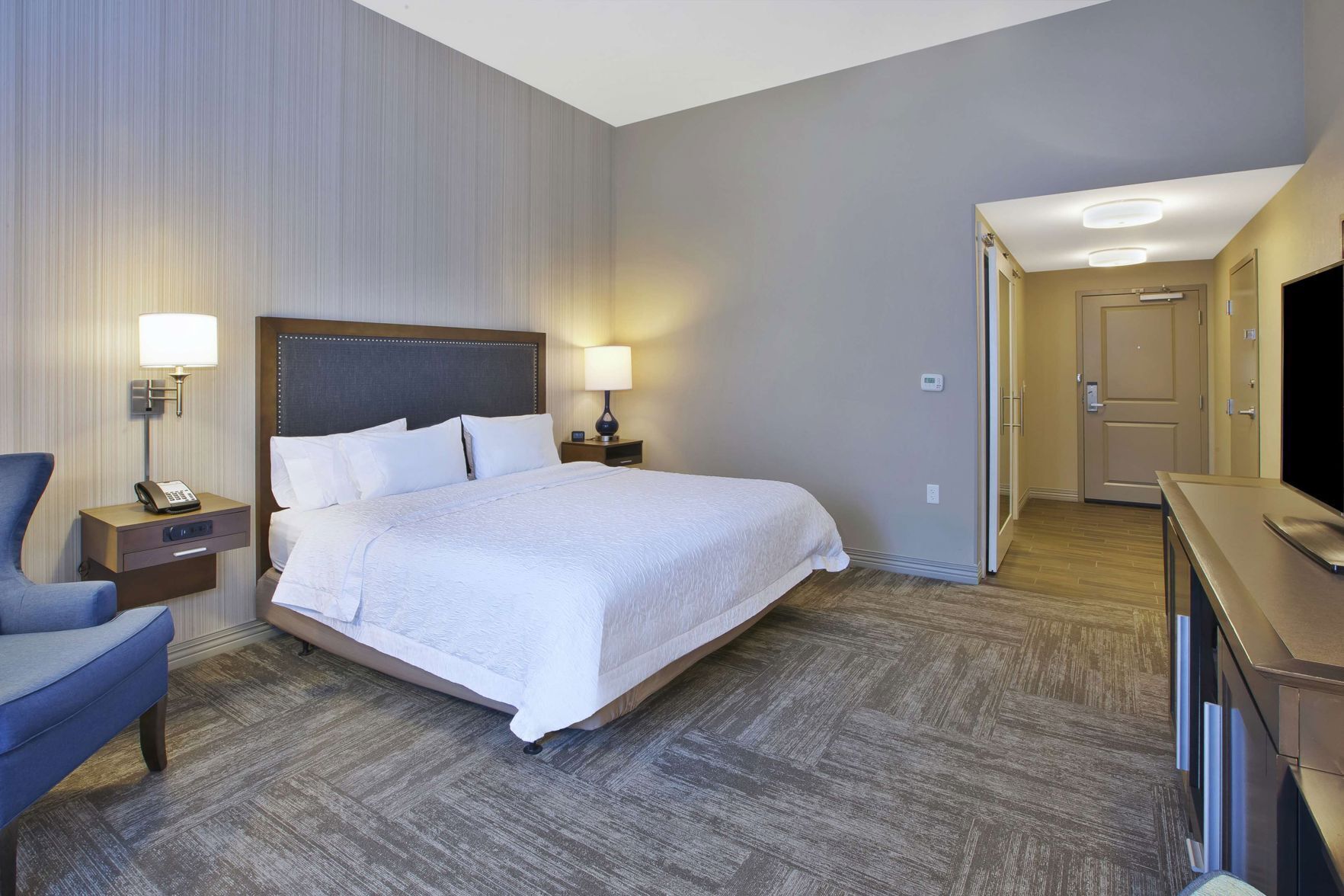 Zimmersafe, individuell dekoriert, individuell eingerichtet