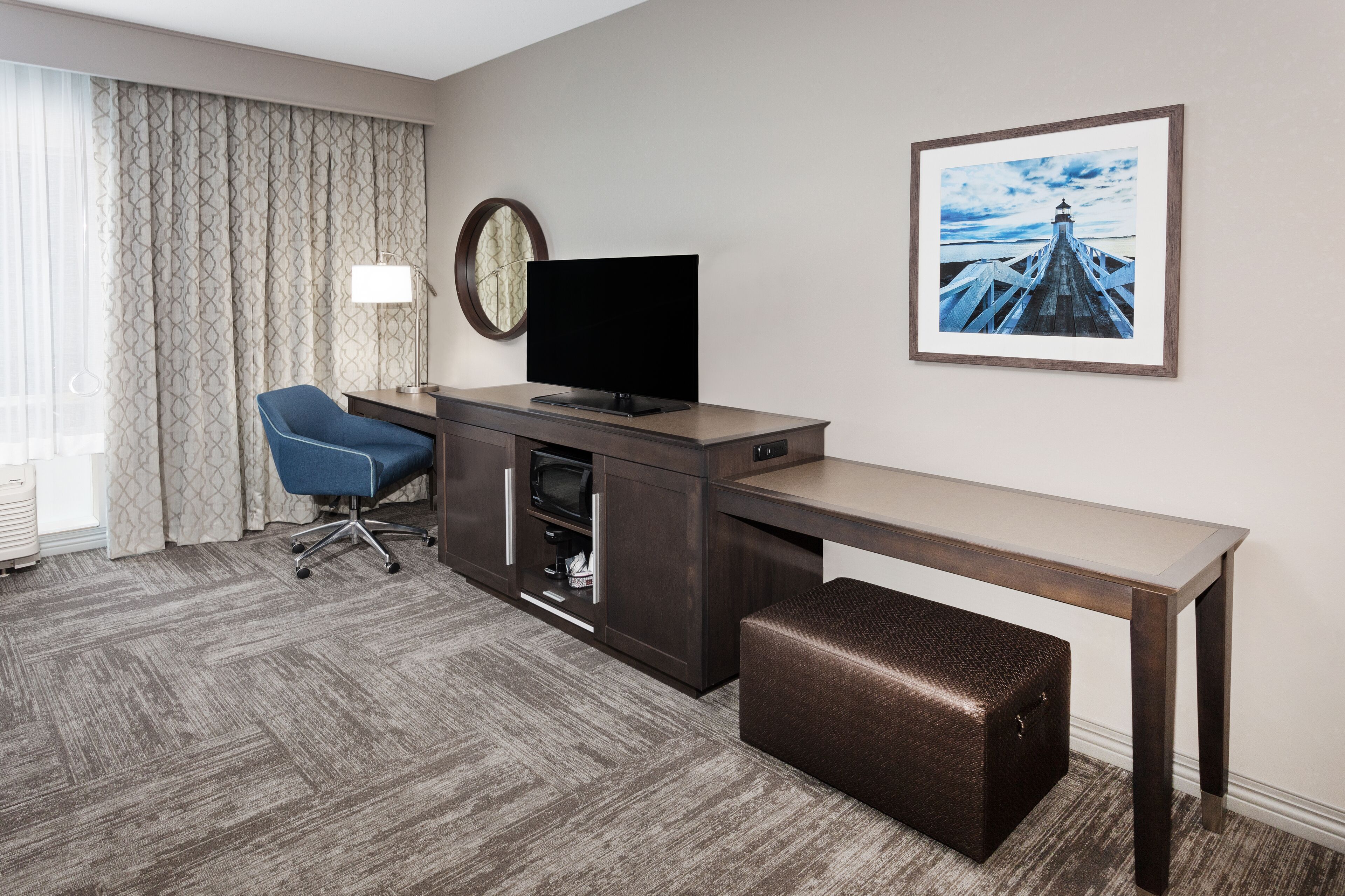 42-inch lcd tv with digital channels, tv