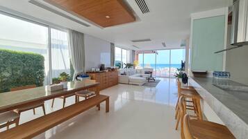 Family Villa | In-room dining