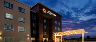 La Quinta Inn & Suites by Wyndham Pittsburg
