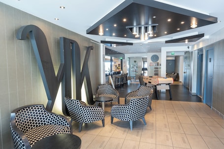 Lobby sitting area. Le Konine