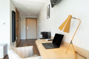 Superior Double Room | Langsir/tirai gelap terus, kalis bunyi, Wi-fi percuma, cadar katil 