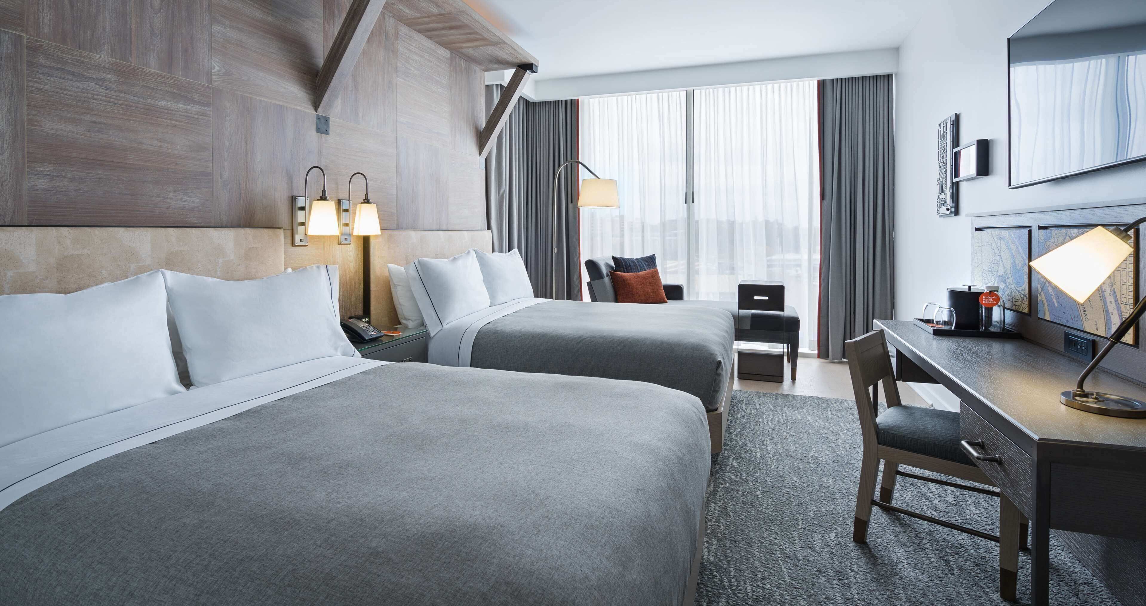 Premium bedding, in-room safe, desk, laptop workspace
