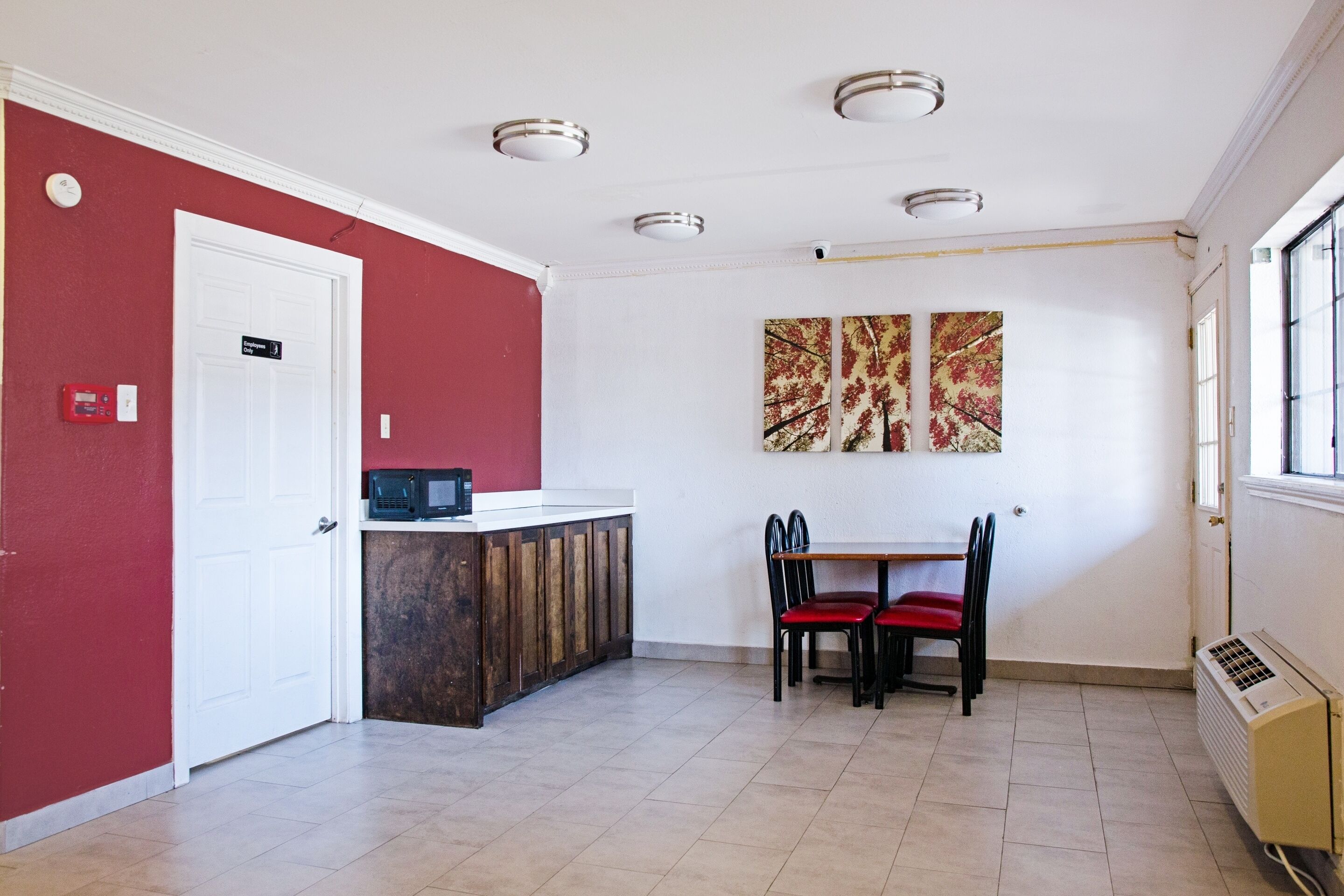 Photo - OYO Hotel McAllen Airport South