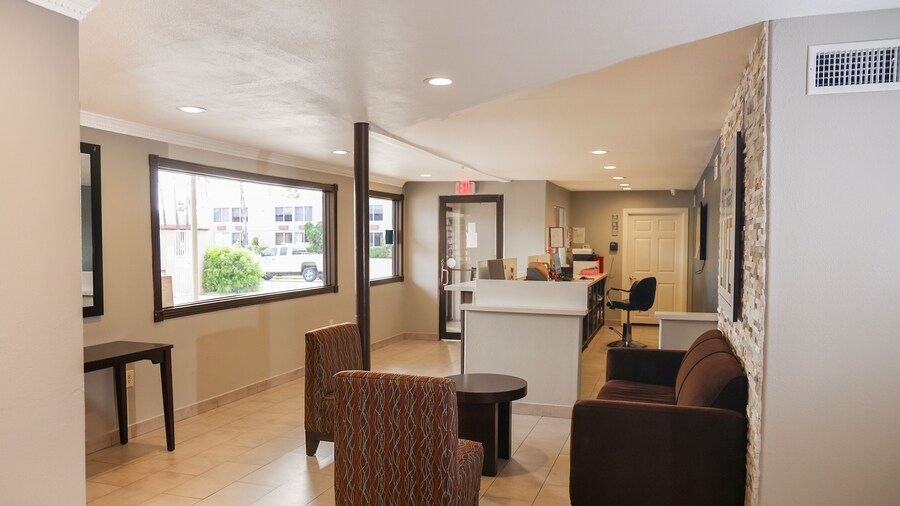 OYO Hotel McAllen Airport South