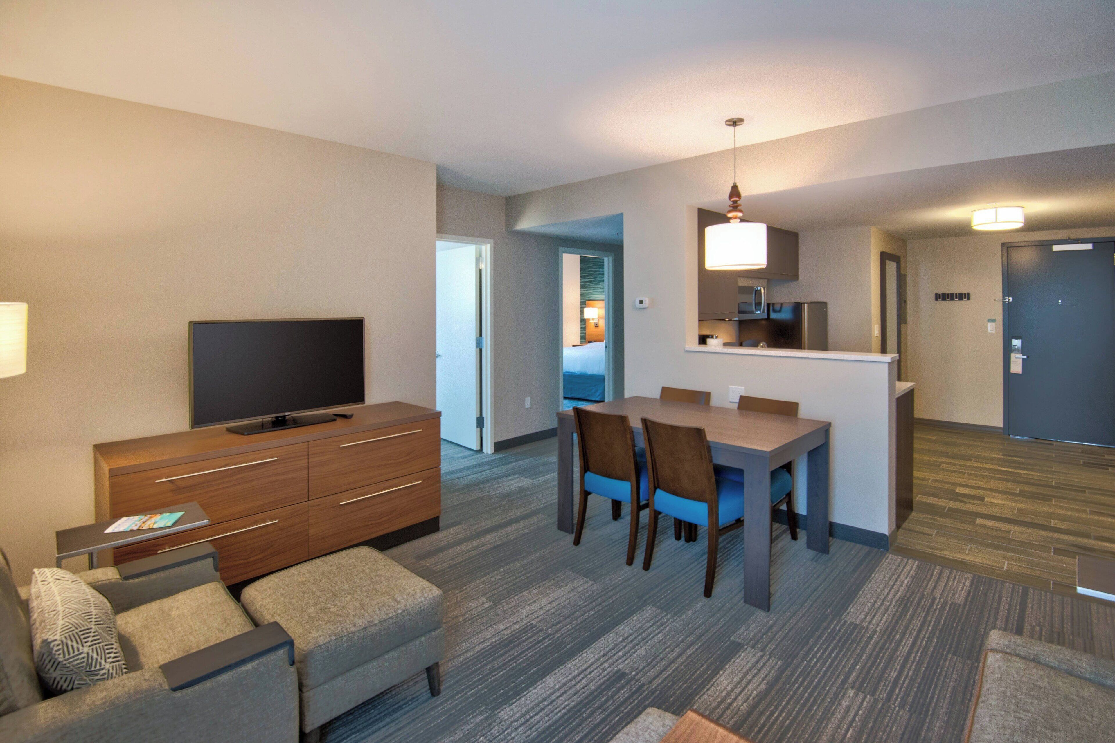 32-inch led tv with cable channels, smart tv, netflix