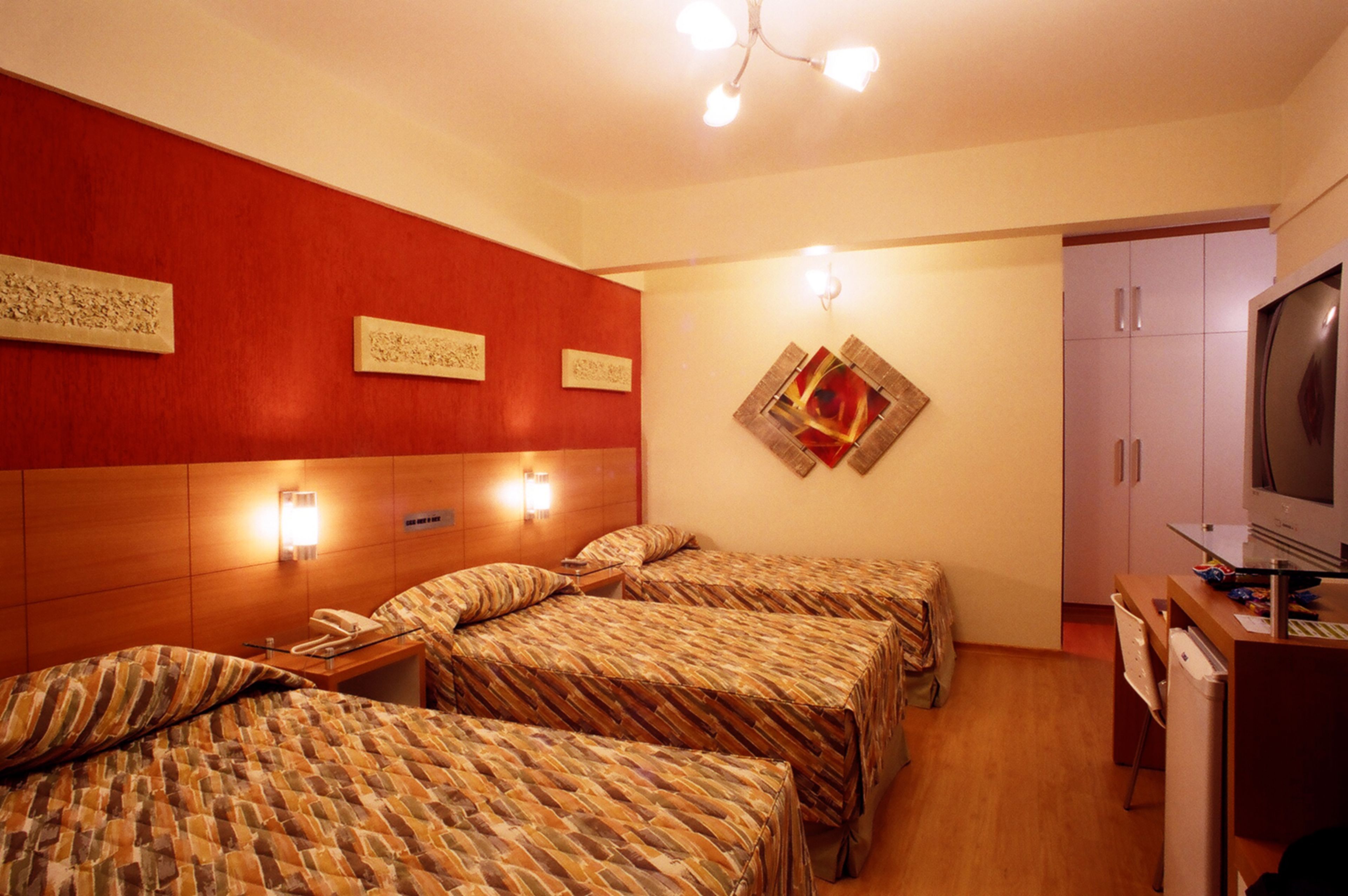 minibar, in-room safe, blackout curtains, soundproofing