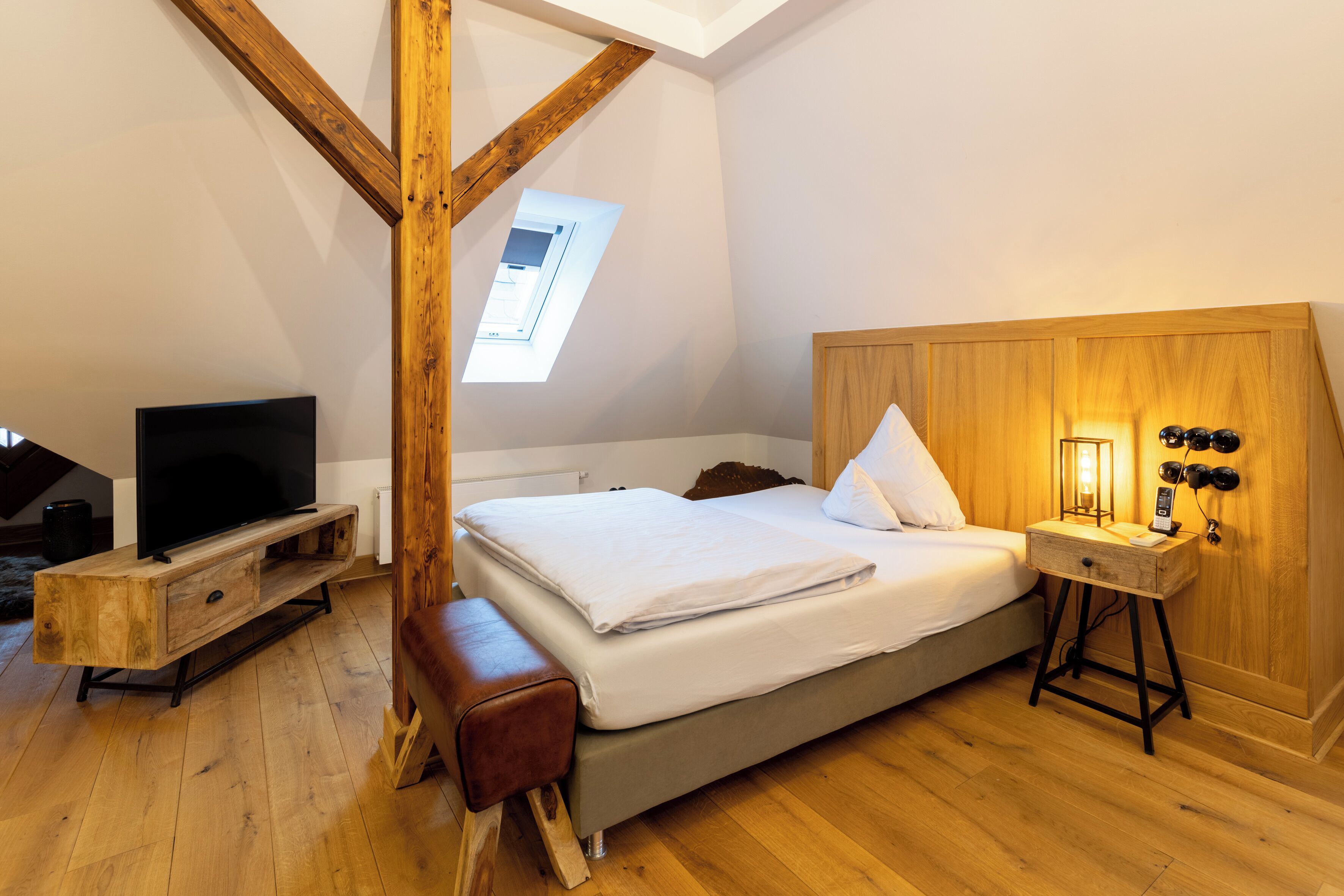 comfort single room (mansard) | hypo-allergenic bedding, minibar, in-room safe, individually decorated