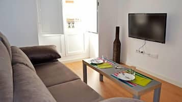 39-inch TV with digital channels