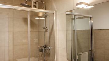 Douche de la salle de bain