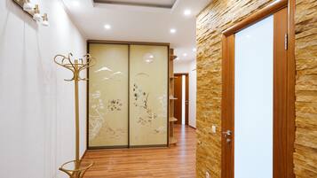 Comfort Apartment | 1 bedroom, in-room safe, soundproofing, iron/ironing board