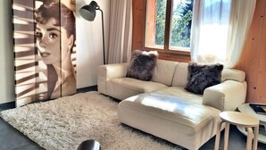 Apartamento, 2 habitaciones, balcón | Sala de estar
