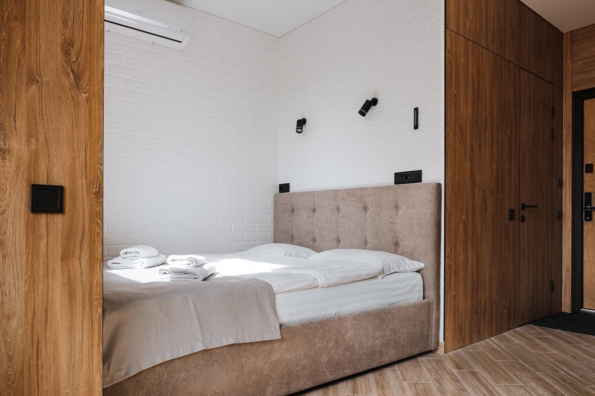 Eenvoudige studio | 1 slaapkamer, een kluis op de kamer, individueel gedecoreerd