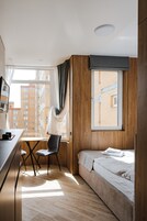 Basic Studio | 1 bedroom, in-room safe, soundproofing, iron/ironing board