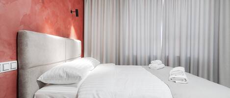 1 bedroom, in-room safe, individually decorated, individually furnished