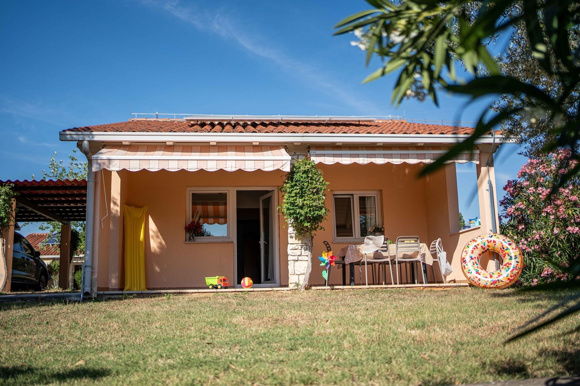 Family Apartment, Pets Allowed | Bed sheets