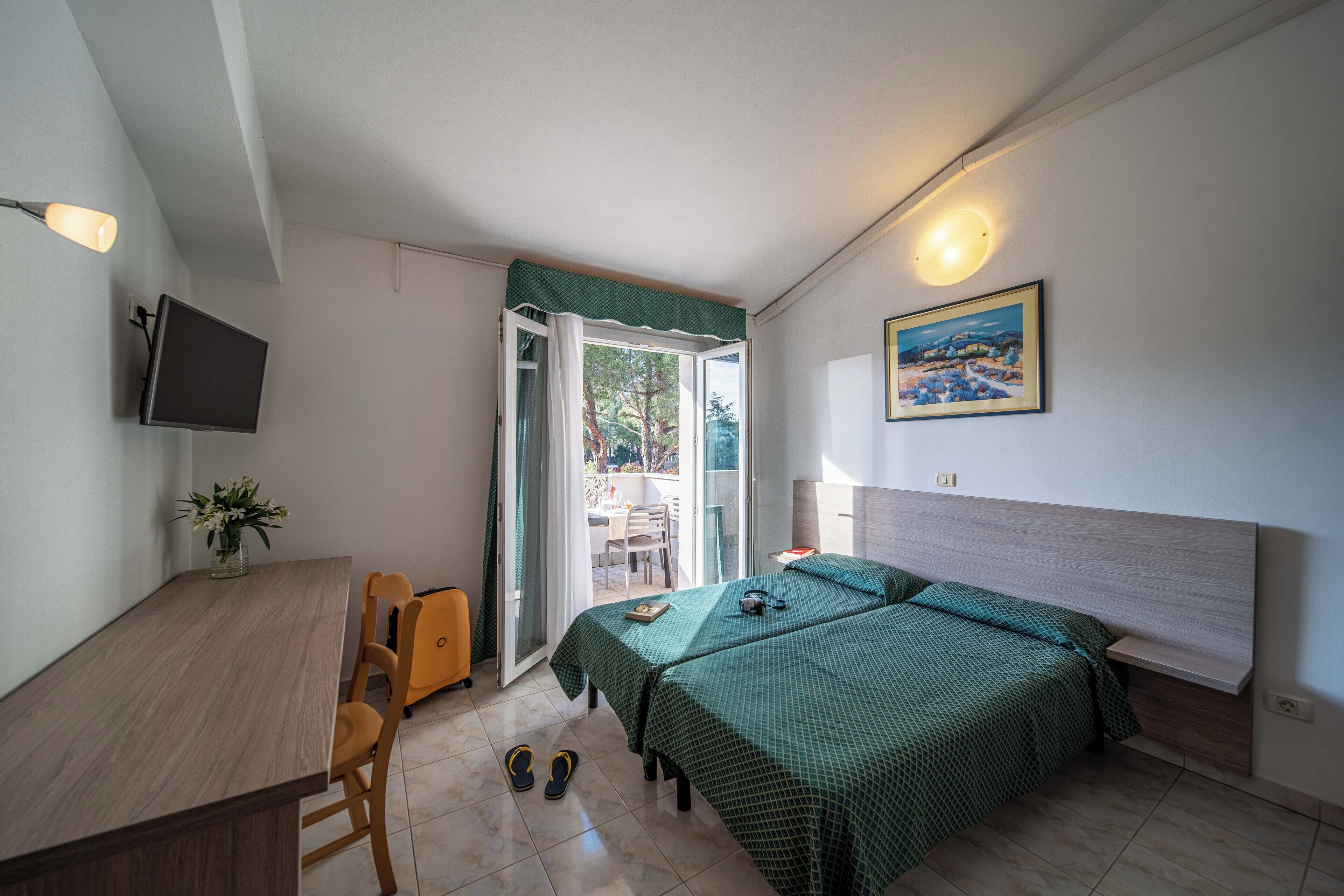 Studio (Balcony) | Bed sheets