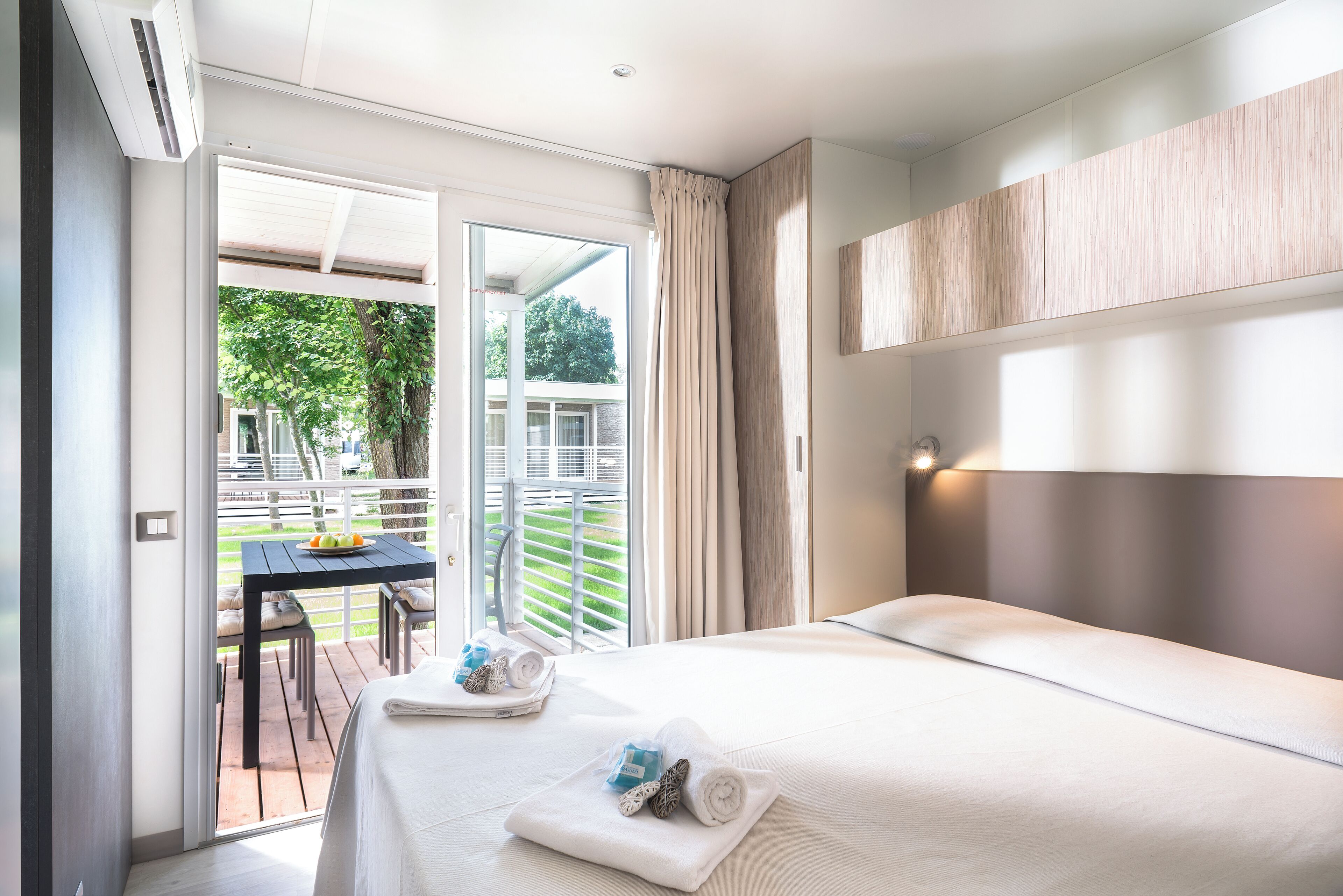 プレミアム モバイルホーム ペットとの宿泊可 | ベッドシーツ