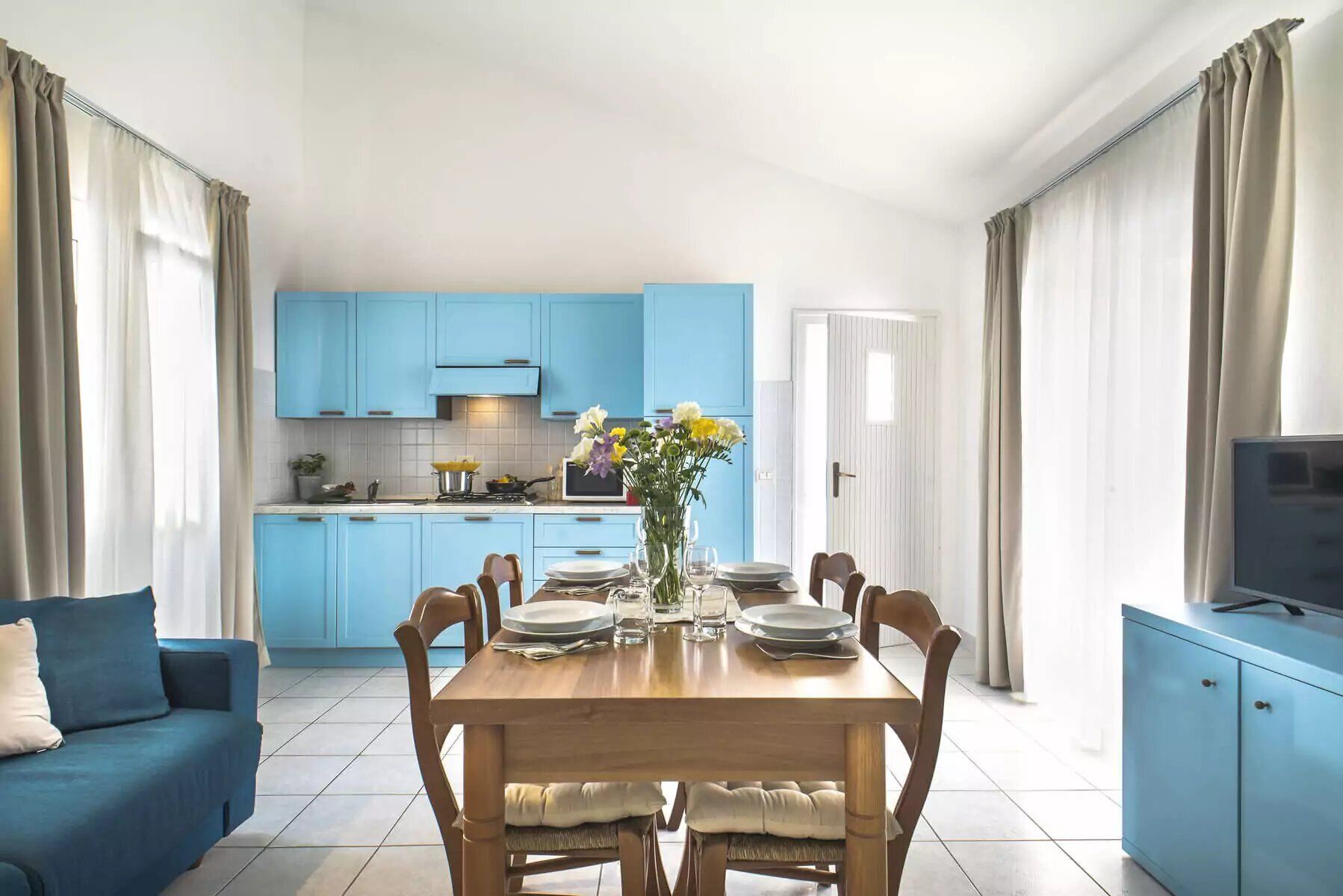 Villa, Pets Allowed, Partial Sea View | Private kitchen | Highchair