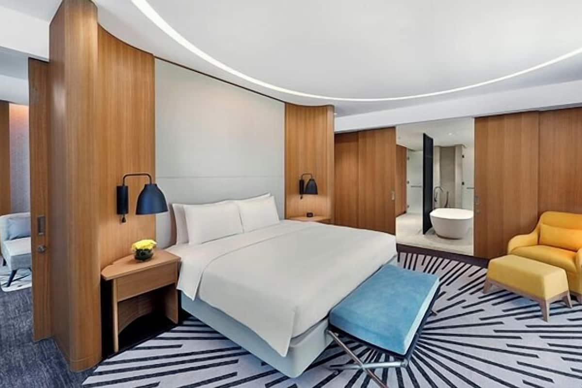 1 sovrum, allergitestade sängkläder, duntäcken och minibar