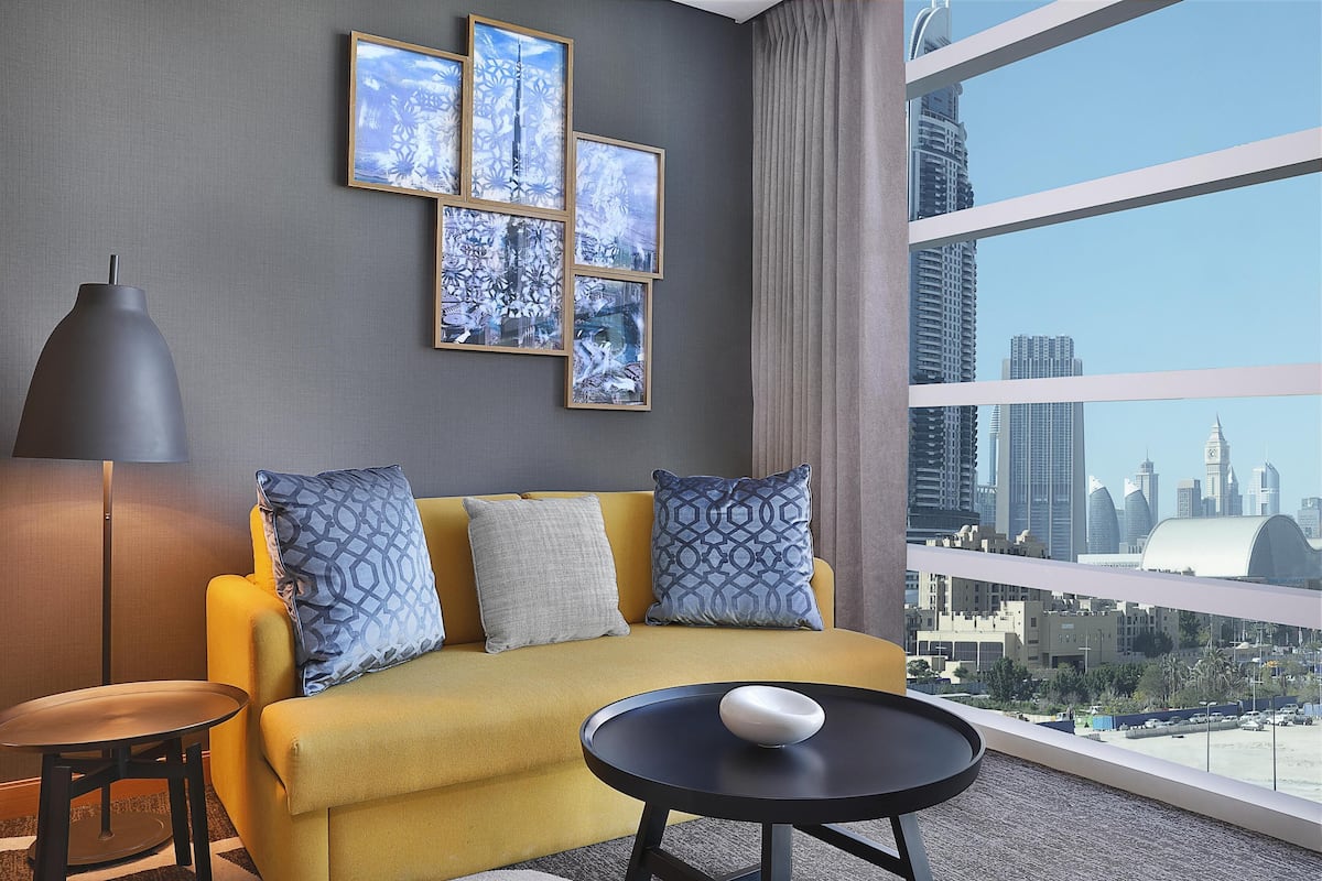 Hypo-allergenic bedding, down duvets, minibar, in-room safe