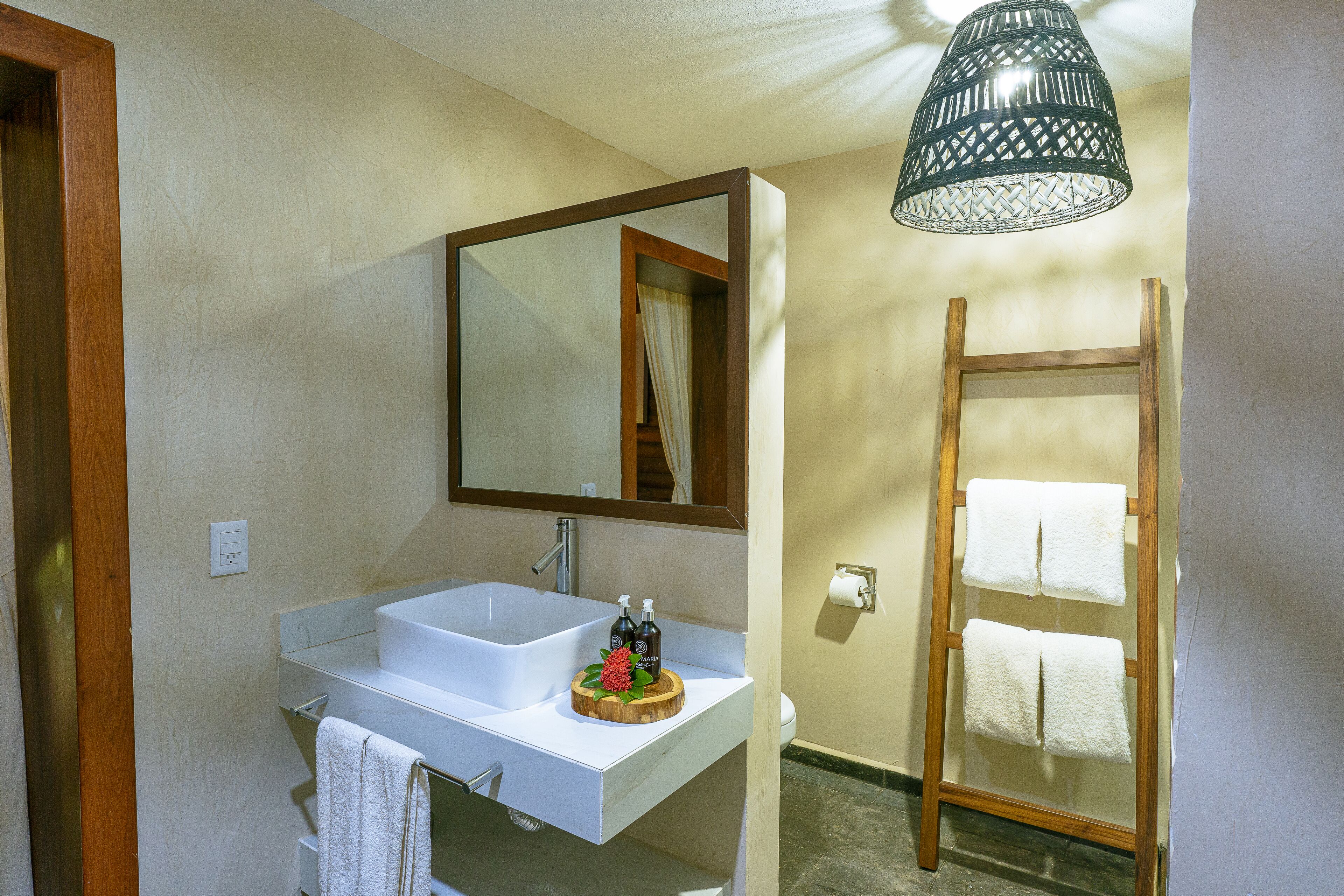 double room | bathroom | shower, free toiletries, hair dryer, towels