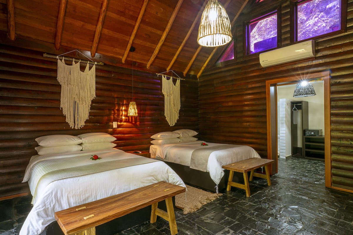 double room | 2 bedrooms, bed sheets