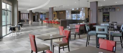 Se sirven desayunos, comidas y cenas