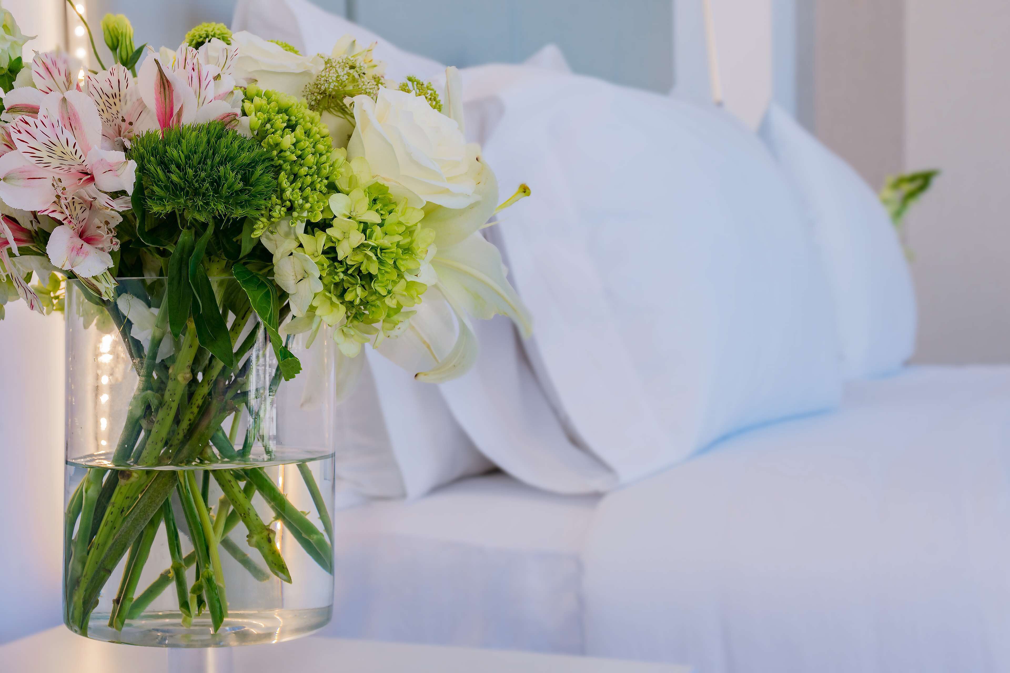 standard room | 1 bedroom, minibar, in-room safe, desk