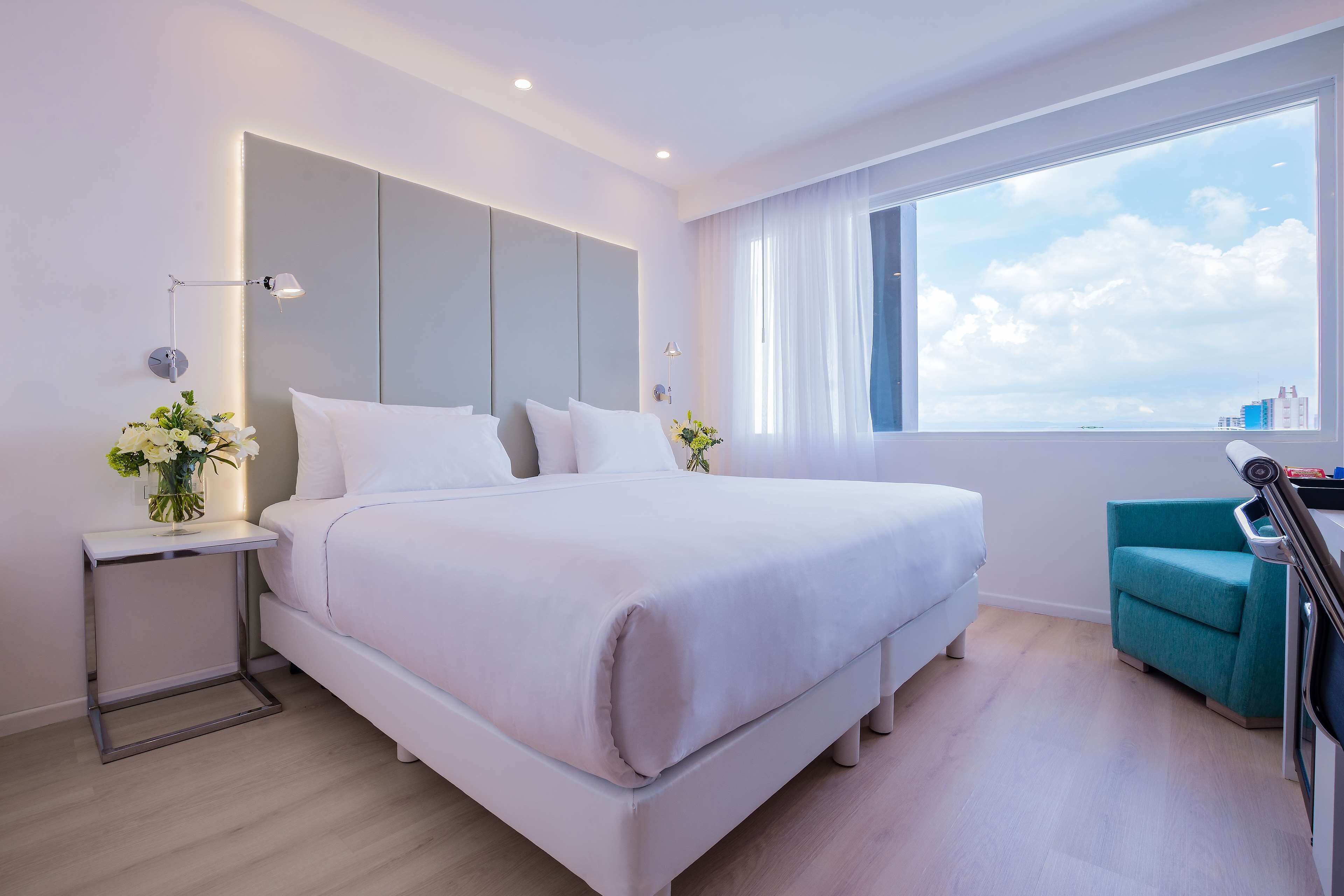 1 bedroom, minibar, in-room safe, desk