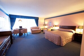 Laptop workspace, iron/ironing board, free WiFi, bed sheets - Hôtel Le Voyageur (Saint Georges)