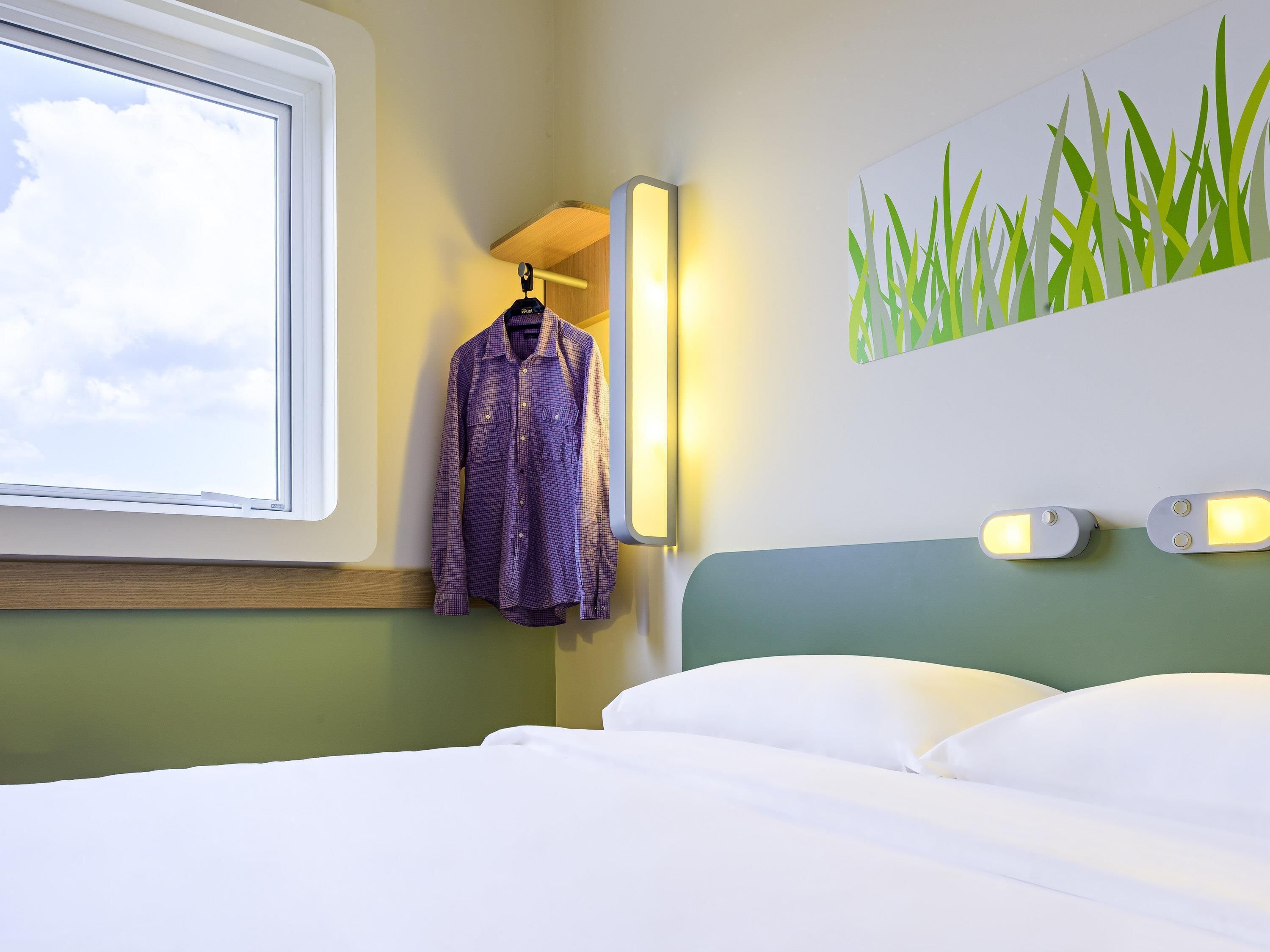 Standaard appartement, 1 tweepersoonsbed | Een bureau, verduisterende gordijnen, geluiddichte muren, gratis wifi