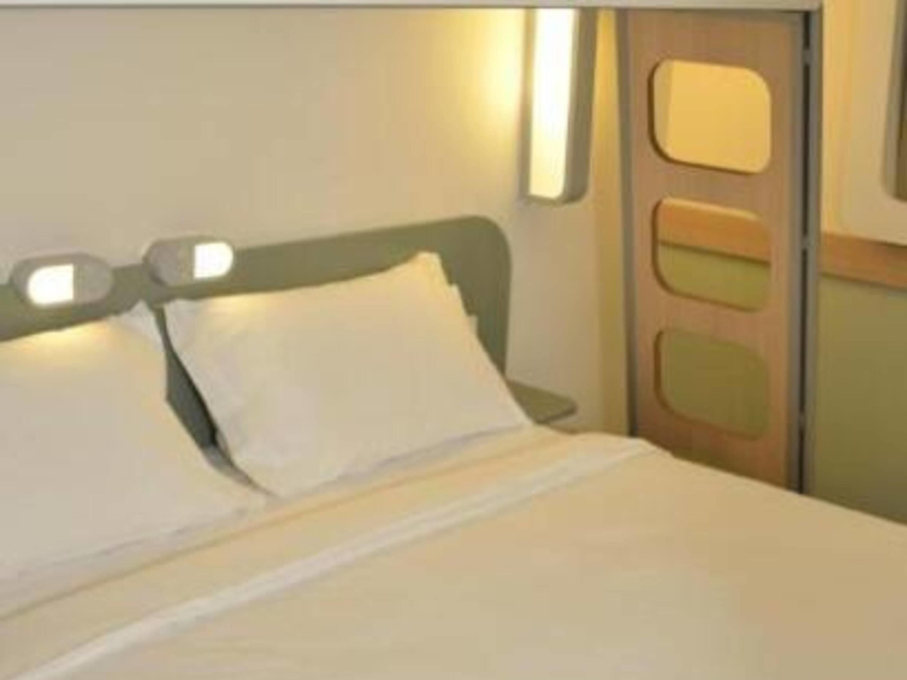 Apartamento estándar, 1 cama doble | Escritorio, cortinas opacas, sistema de insonorización y wifi gratis