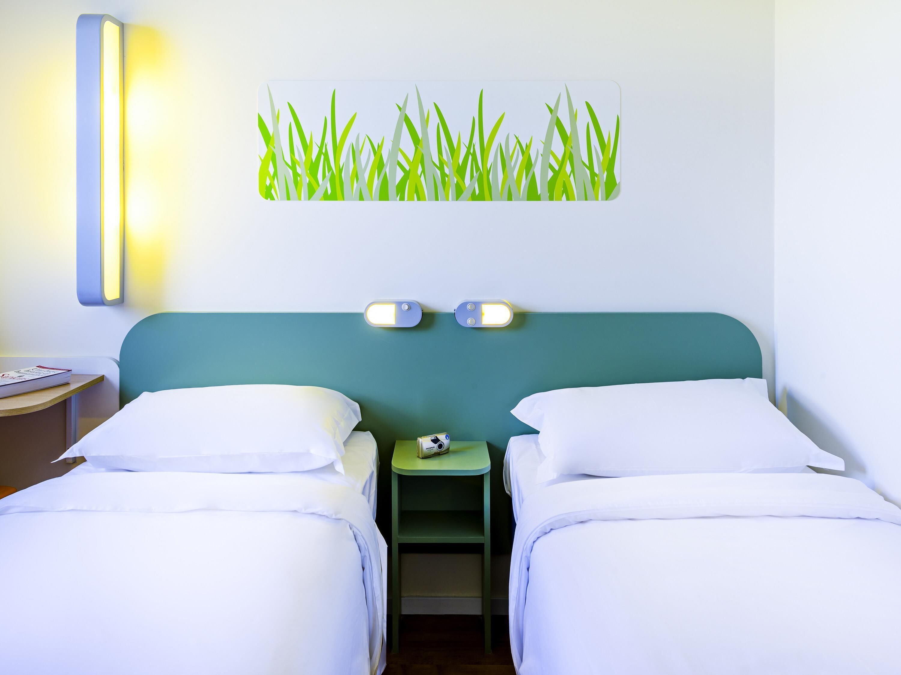 Standard Apartment, 2 Twin Beds | Desk, blackout drapes, soundproofing, free WiFi