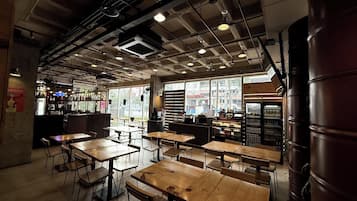 酒吧(店内)
