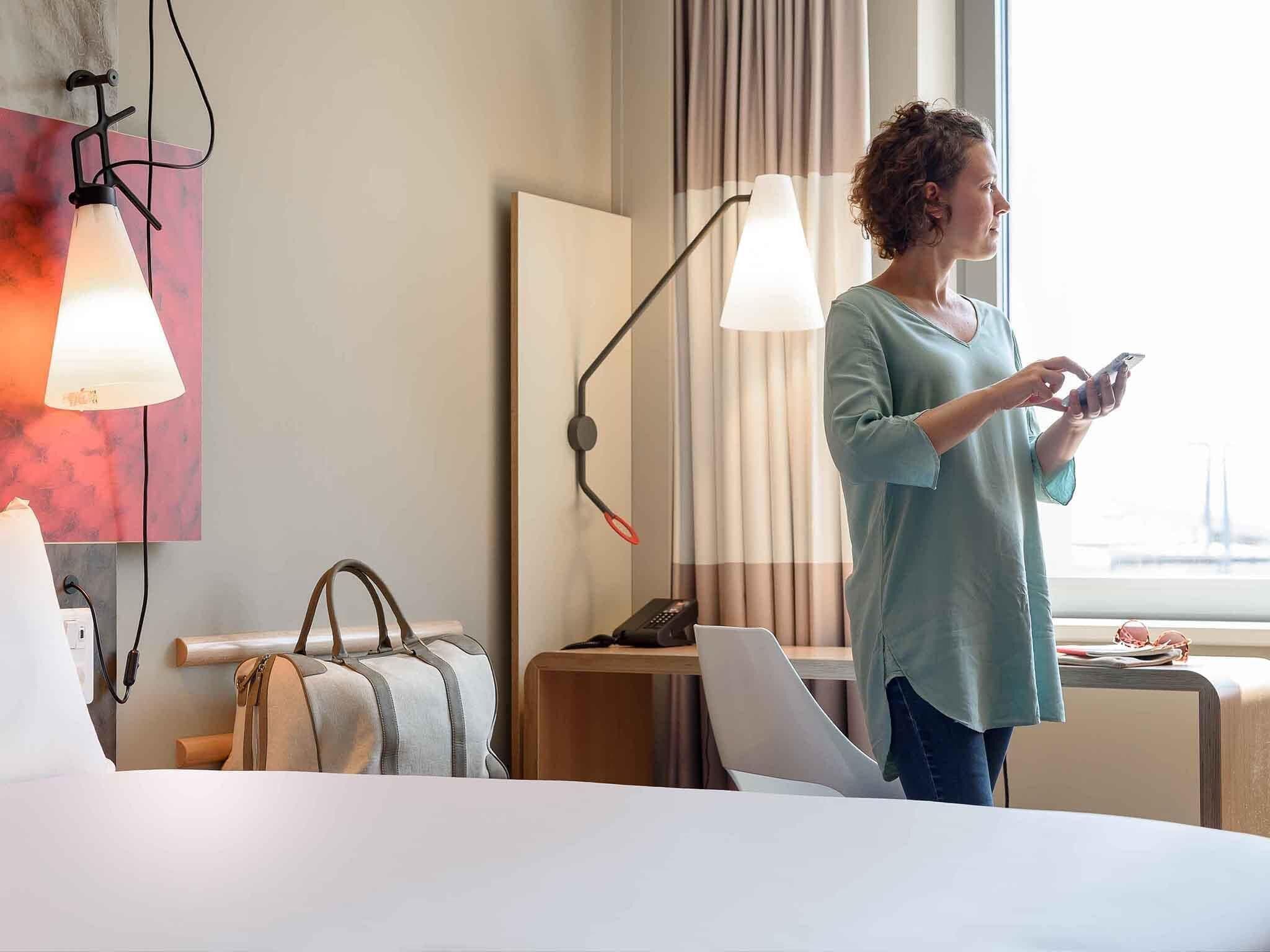 room, 1 double bed (new sleep easy concept) | desk, laptop workspace, blackout curtains, soundproofing