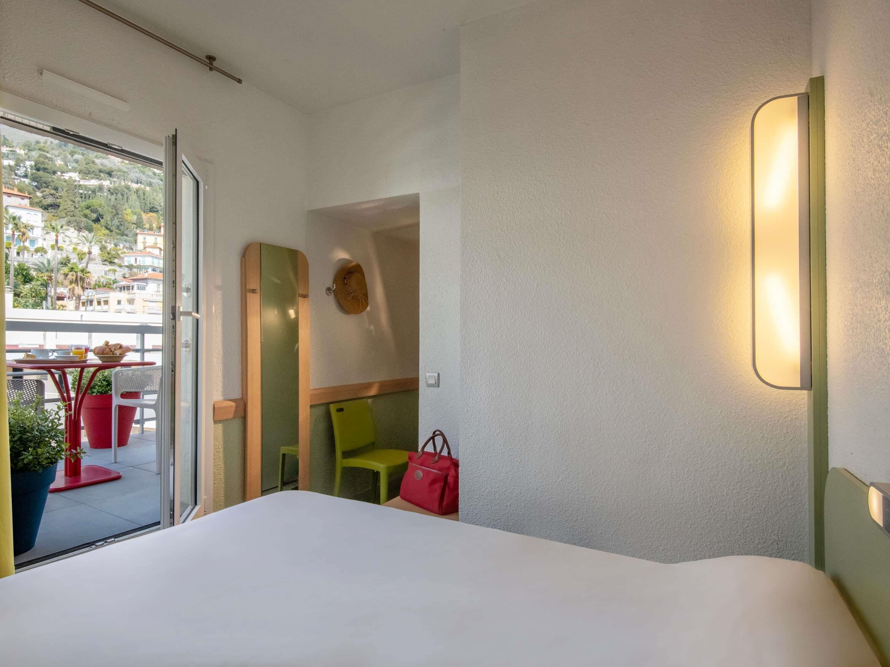 Room, 1 Double Bed | Desk, soundproofing, free WiFi