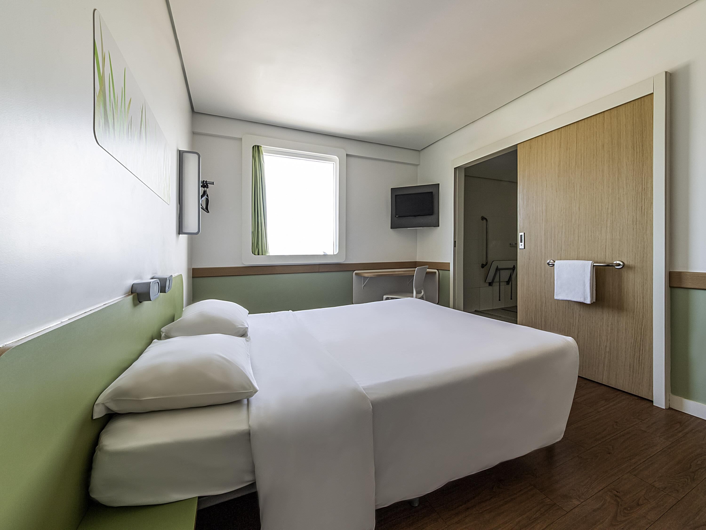 Standard Apartment, 1 Double Bed, Accessible
