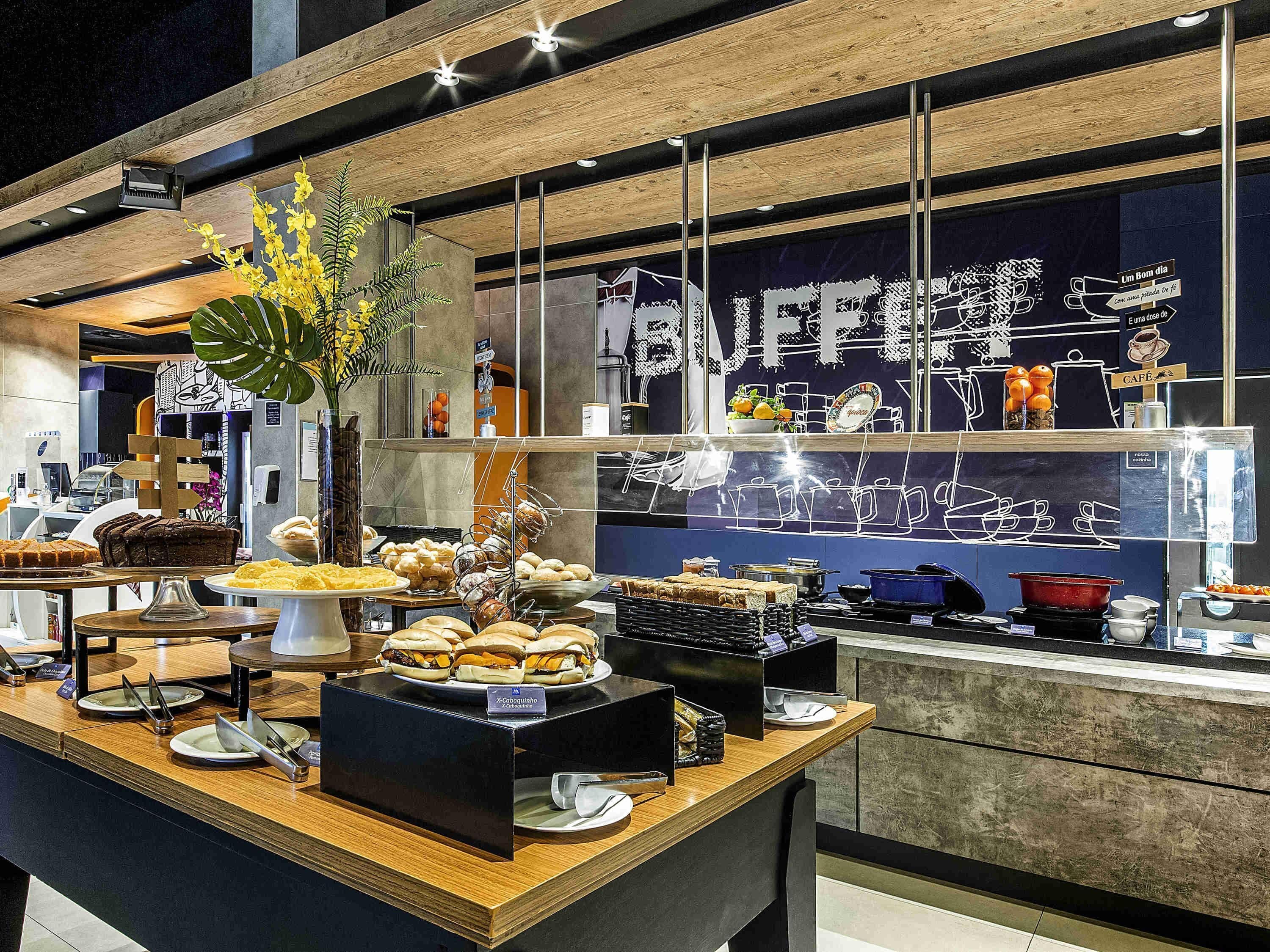 Bữa sáng kiểu Âu hàng ngày (39 BRL/mỗi người) 