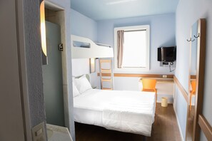 Phòng Tiêu chuẩn, 1 giường đôi | Truy cập Internet không dây miễn phí