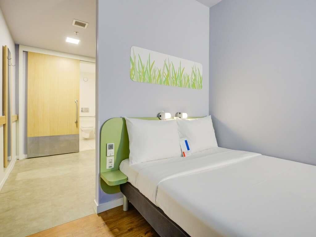 Standard Room, 1 Double Bed (Accessible) | Hypo-allergenic bedding, desk, laptop workspace, blackout drapes