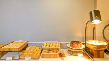 Café da manhã com buffet todos os dias mediante uma taxa