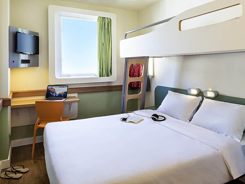 Superior Apartment, 1 double bed | Desk, free WiFi, bed sheets