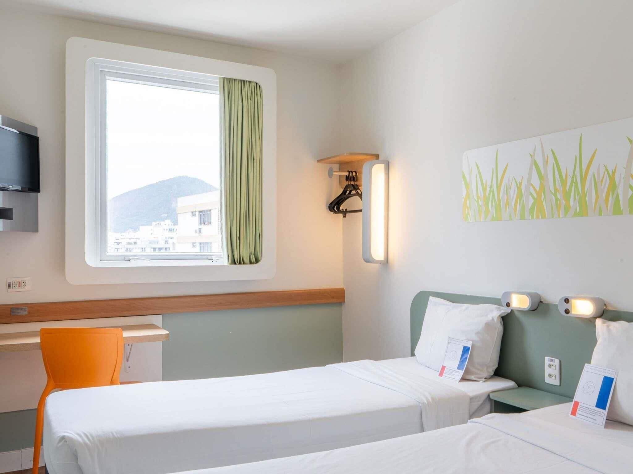 Standard Apartment, 2 Twin Beds | Desk, free WiFi, bed sheets